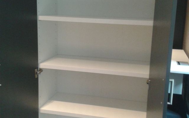 Disseny i fabricació de mobles a mida per oficines i despatxos