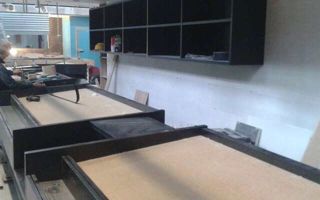 Mostradors de fusta a mida per botiga Fruiteria Lluís Macià
